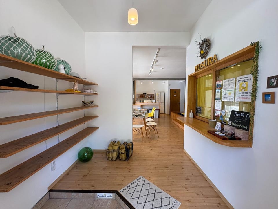 Hostel Mosura no Tamago Hostel in Okinawa Prefecture