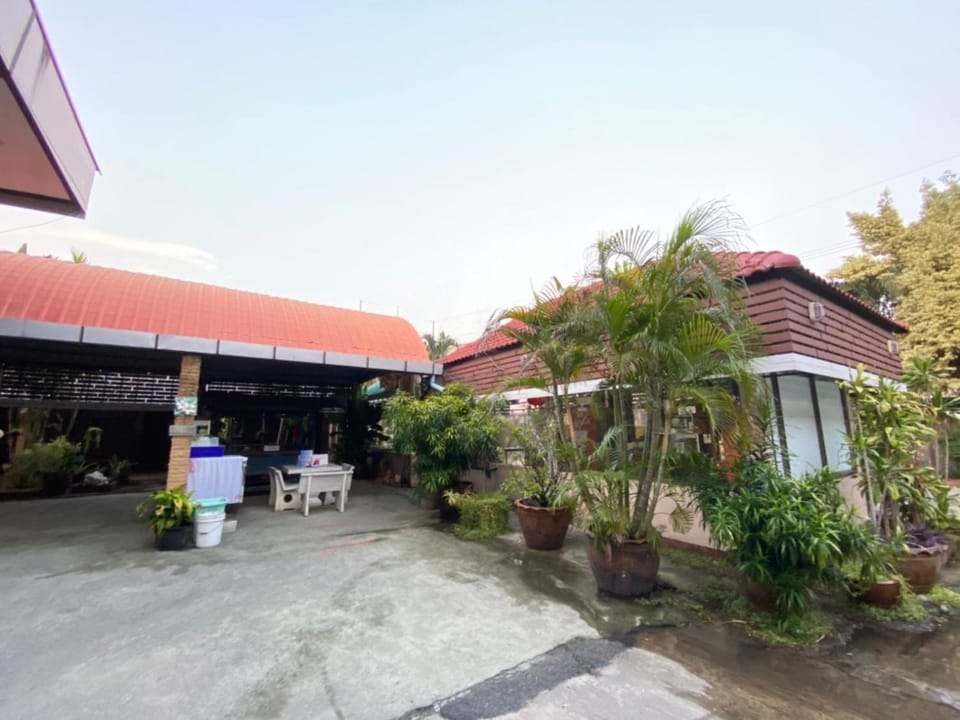 Phunumfha Hotel Hotel in Laos