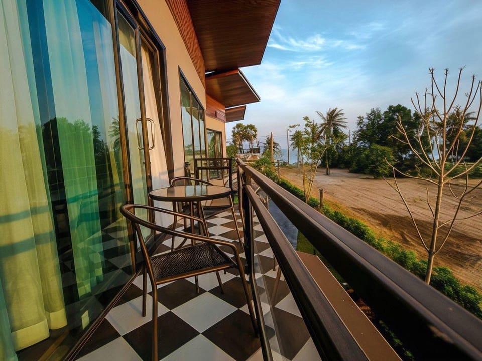 At-Pran Sunrise Beach Resort Resort in Prachuap Khiri Khan, Thailand