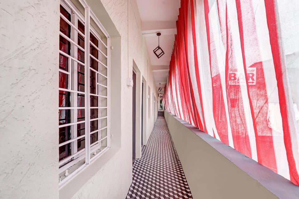 OYO Flagship Hotel Trigon Hotel in Maharashtra
