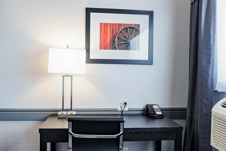 Park Inn by Radisson Edmonton Airport Hotel in Leduc