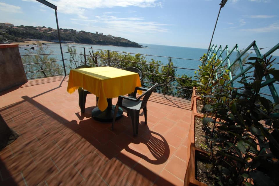 Hotel Baia Del Sorriso Hotel in Tuscany
