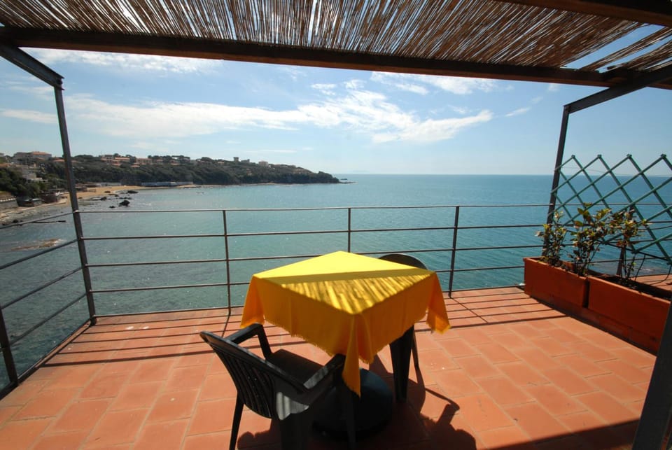 Hotel Baia Del Sorriso Hotel in Tuscany