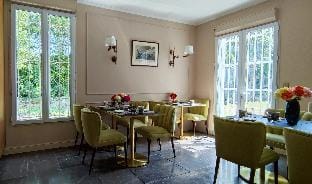 Château de Brinville Hotel in Île-de-France