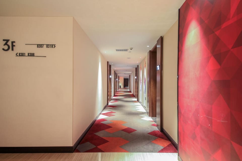 Borrman Hotel Wuhan Wusheng Road Metro Station CapitaLand Plaza Hotel in Wuhan