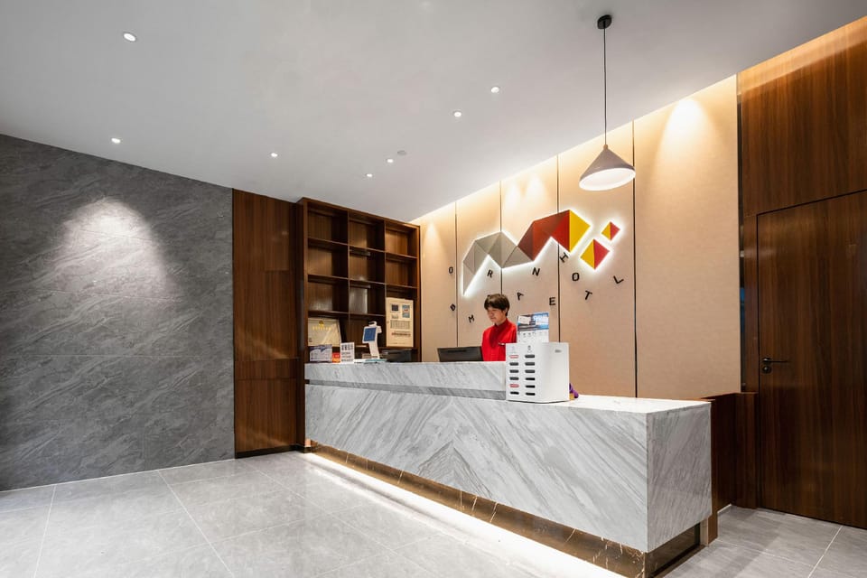 Borrman Hotel Wuhan Wusheng Road Metro Station CapitaLand Plaza Hotel in Wuhan