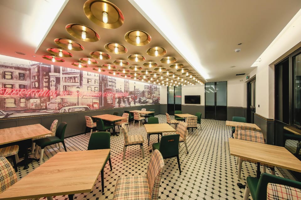 City Comfort Premier Hotel Beijing University of Materials Environment Universal Studios Baliqiao Hotel in Beijing