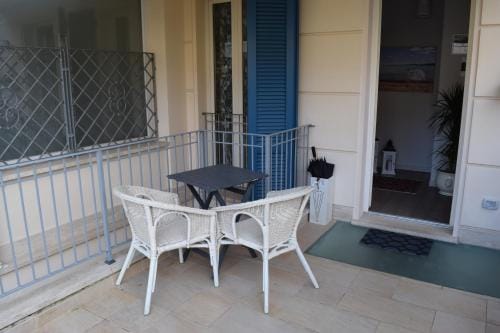 CB House Holiday Hotel in Pietrasanta
