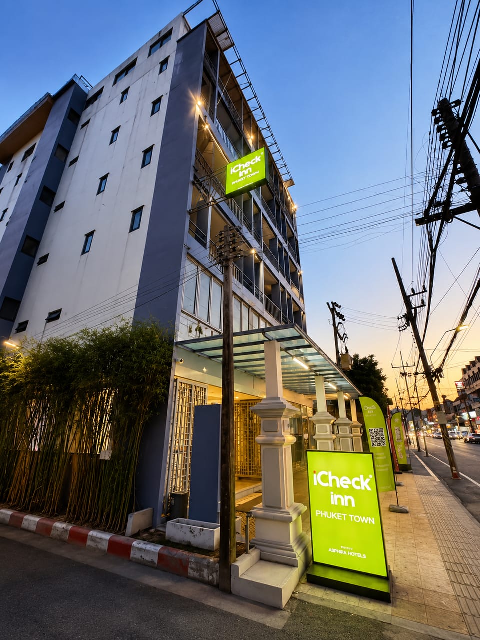 iCheck inn Phuket Town Hostel in Wichit