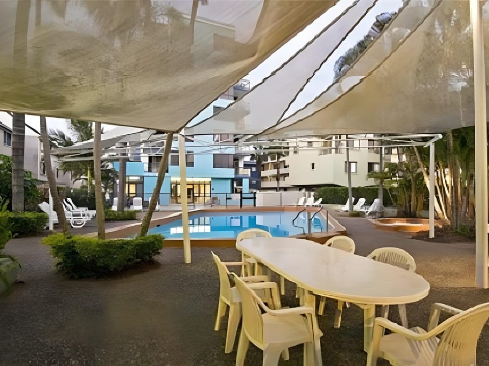 Aqualine Apartments Apartment hotel in Main Beach
