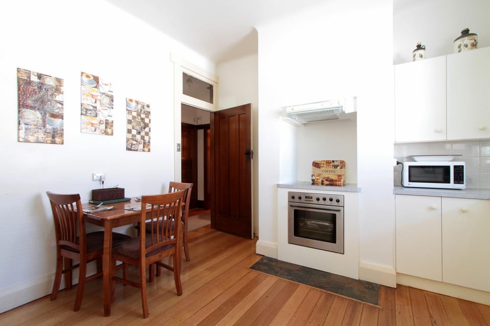 Moonah Central Apartments Apartment hotel in Glenorchy