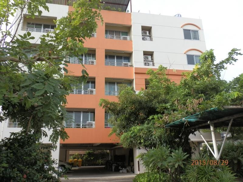 Sandy Serviced Apartment Apartment hotel in Bangkok