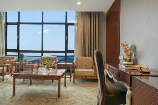Yuehewan. Image Hotel (Taierzhuang Ancient City Scenic Area) Hotel in Jiangsu