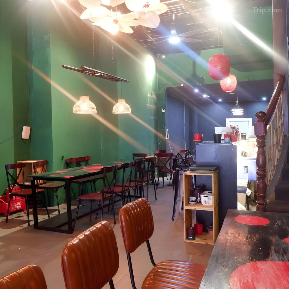 Home Town Cha Hotel Hostel in Hanoi