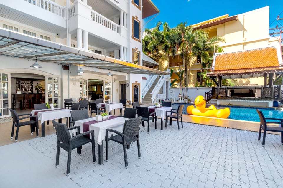 Villa Atchara Hotel Resort in Patong