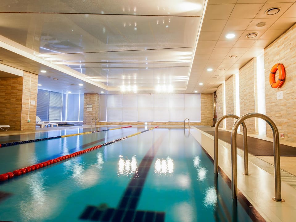 Swimming pool