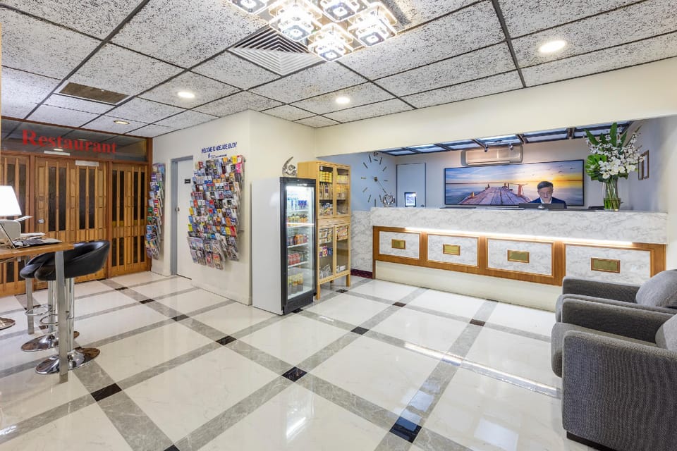 Adelaide Granada Motor Inn Hotel in Adelaide