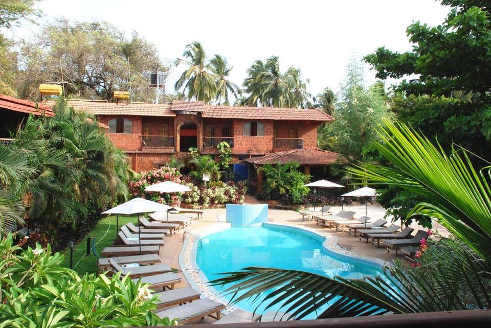 Sea Breeze Candolim Hotel Resort in Candolim