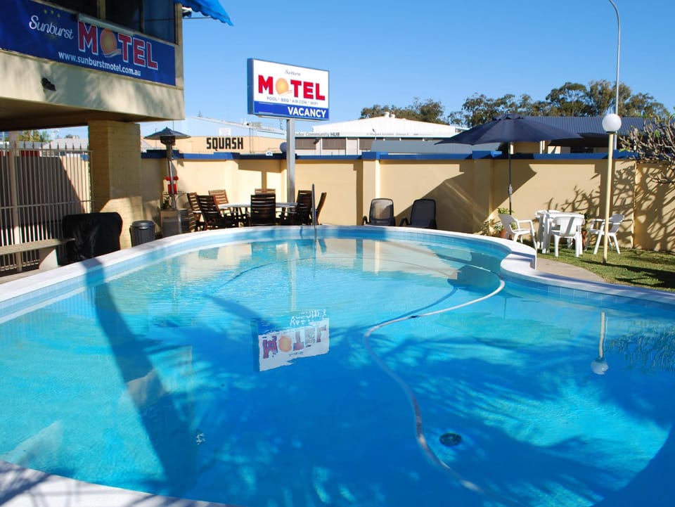 Sunburst Motel Motel in Gold Coast