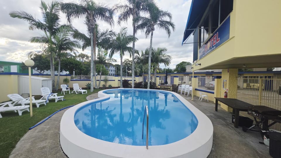 Sunburst Motel Motel in Gold Coast