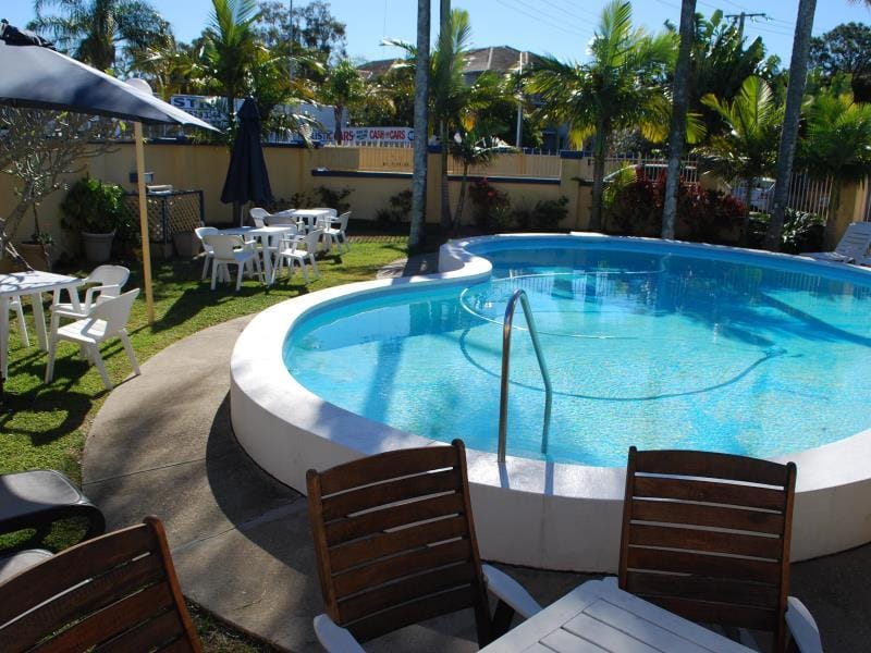 Sunburst Motel Motel in Gold Coast