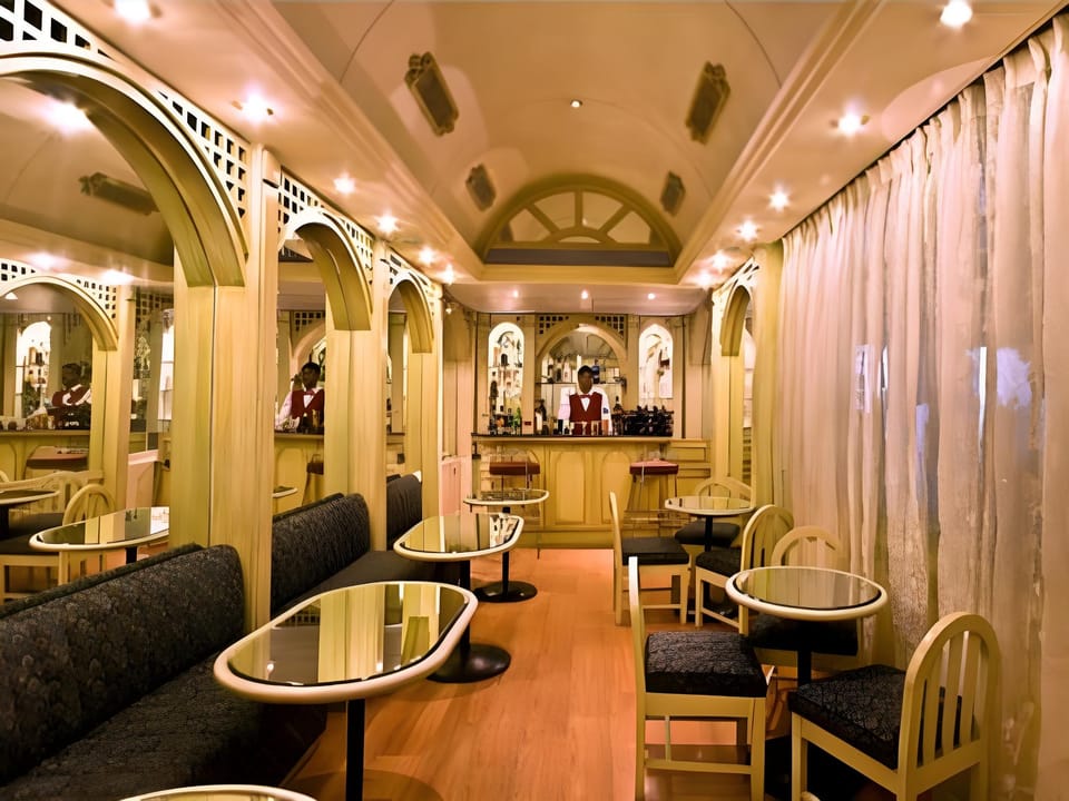 Bar/lounge
