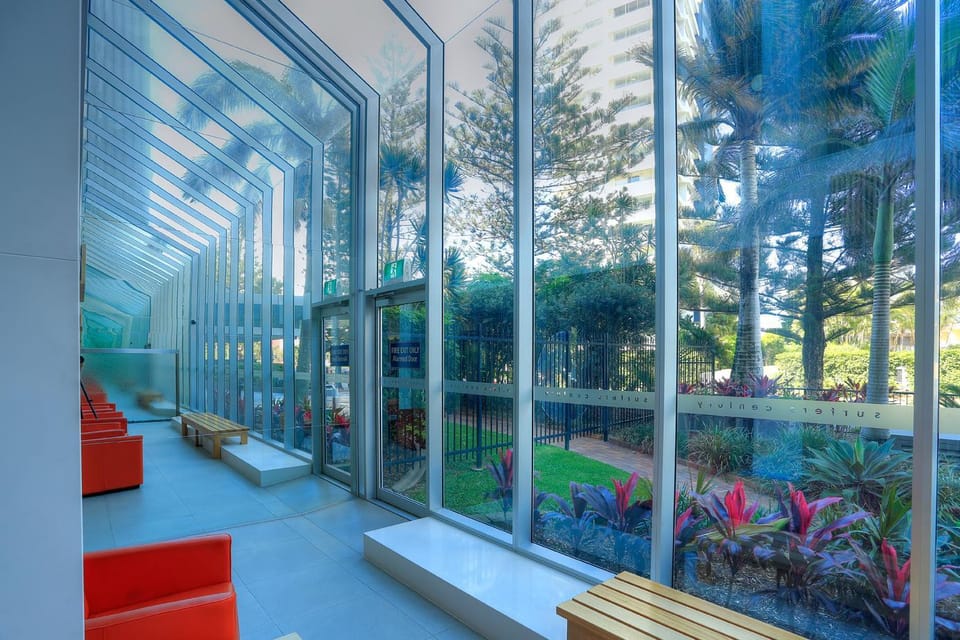 Surfers Century Oceanside Hotel Apartment hotel in Surfers Paradise