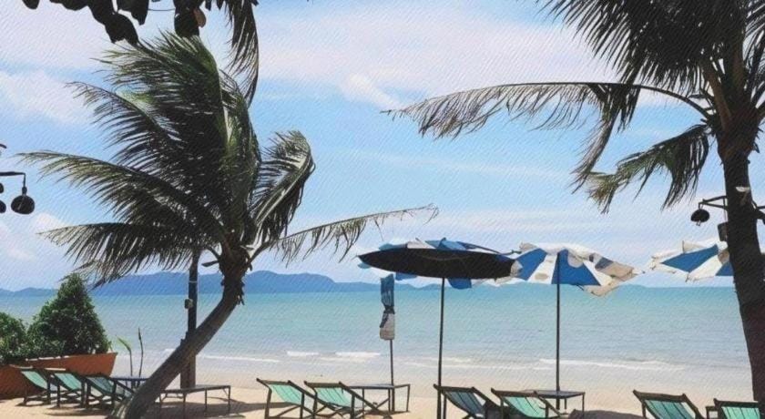 Sea Falcon on the Water Hotel in Pattaya City