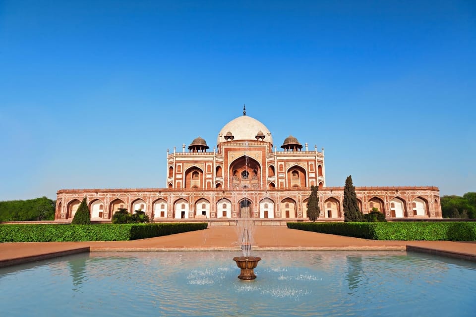 Divine Paradise Tavisha Hotel in New Delhi