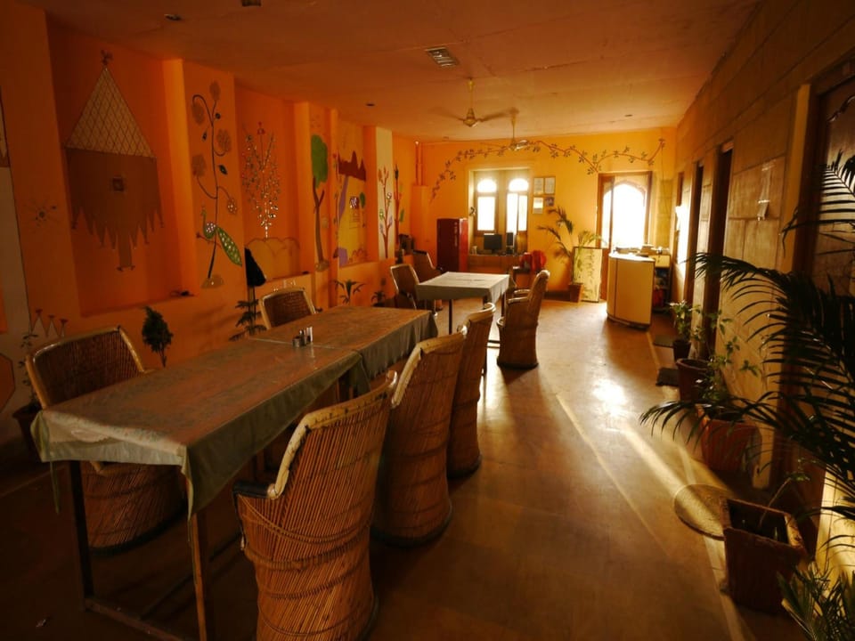 Hotel Roop Mahal Hotel in Sindh
