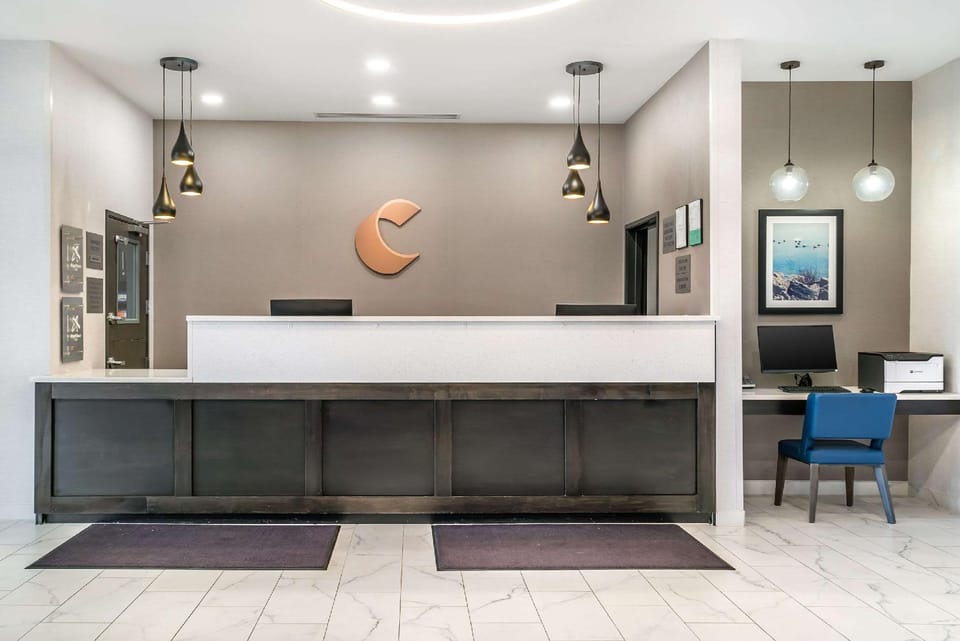 Comfort Inn & Suites Adrian Hotel in Ohio