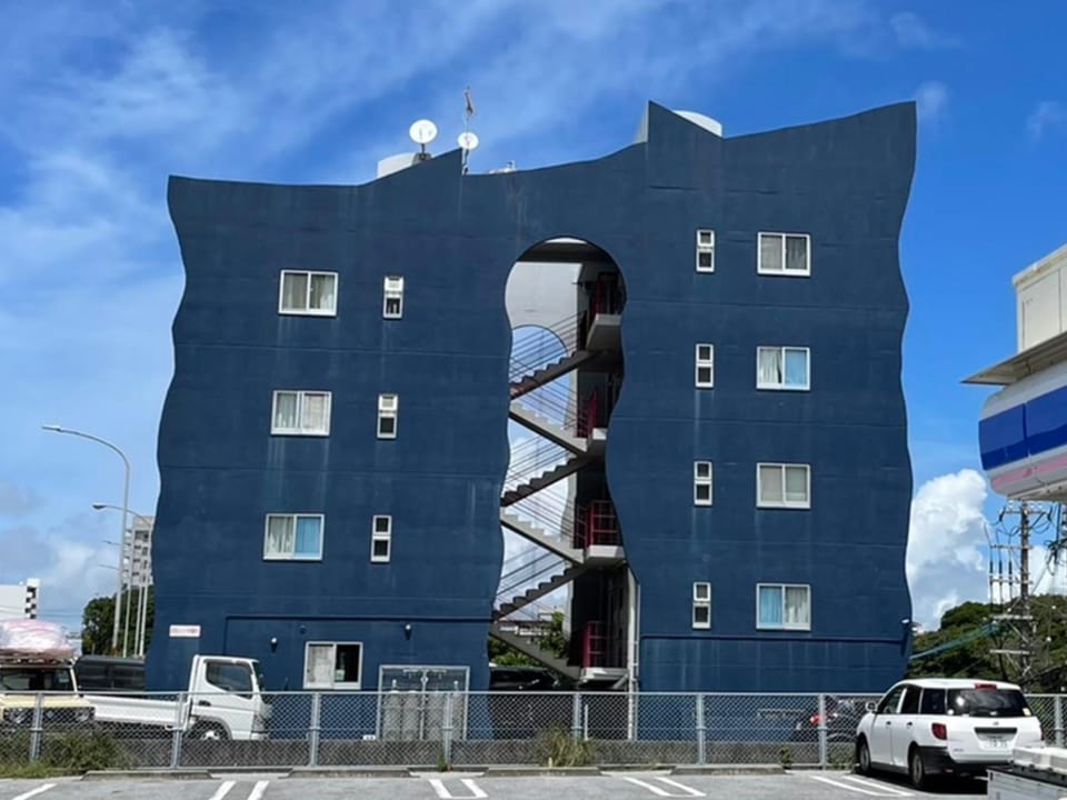 Anekkusu Nishihara intā mae Hotel in Okinawa Prefecture
