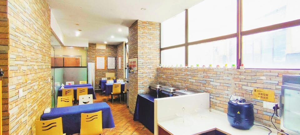 Super 8 Hotel (Wuhu Anshi University Convention and Exhibition Center Store) Hotel in Nanjing