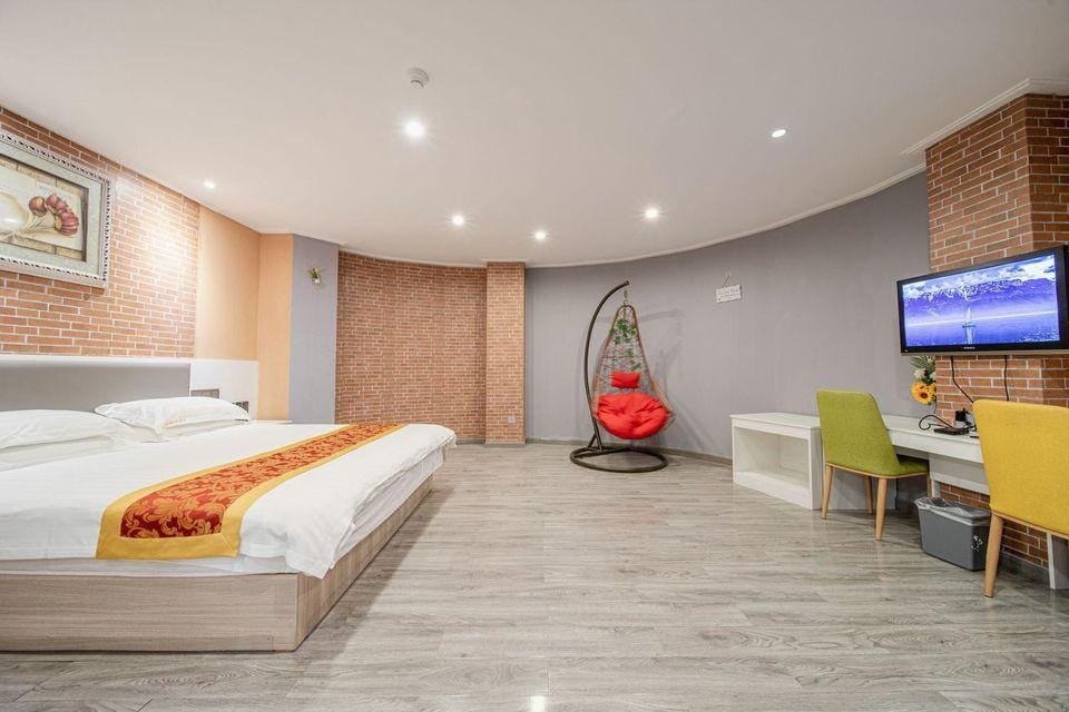 Pebble Motel(Suzhou Wujiang Shengze Dongfang Square) Hotel in Suzhou