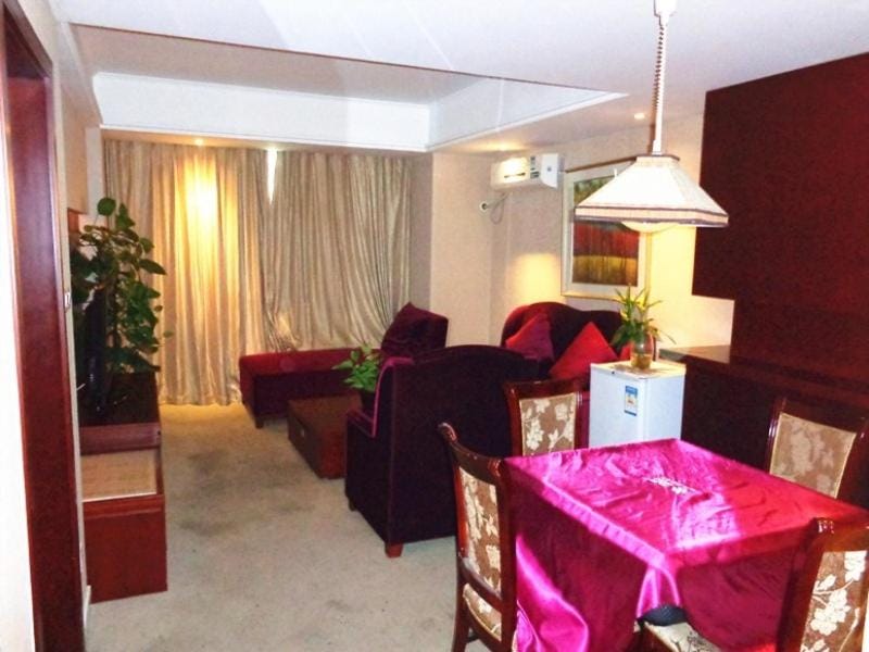 GreenTree Inn Beijing Lin Cui Road Business Hotel in Beijing