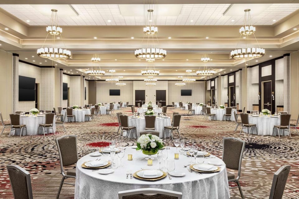 Embassy Suites by Hilton Round Rock Hotel in Round Rock