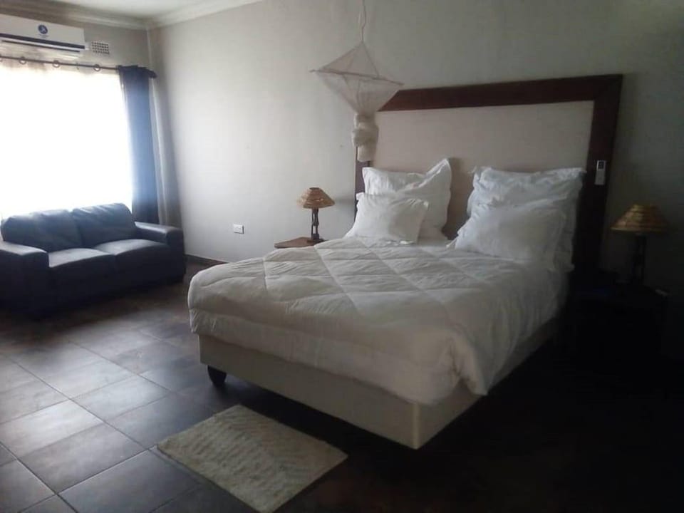 Pakali Lodges Hotel in Zimbabwe