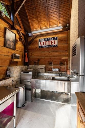 La Maison au bord du Lac Hotel in Centre-Val de Loire