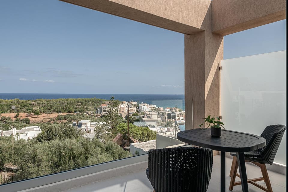 Nuovo Luxury Suites Apartment hotel in Crete