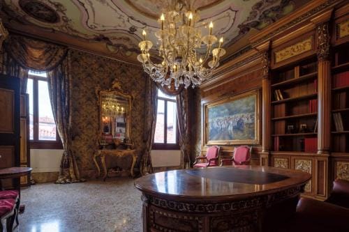 Palazzo Ca' Bernardo By Francesco Molon Hotel in San Marco