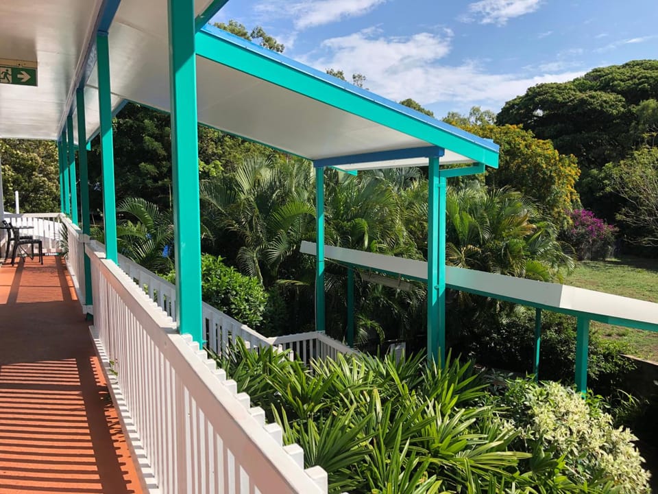 Tropical Palms Resort & 4WD Hire Motel in Queensland