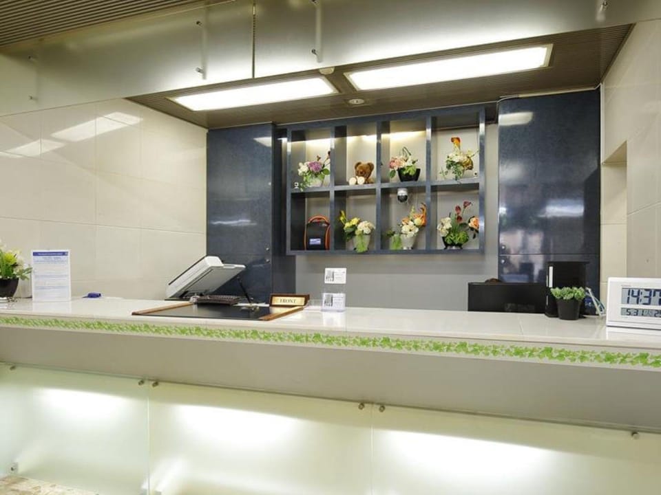 Grampus Inn Osaka Namba  Inn in Osaka