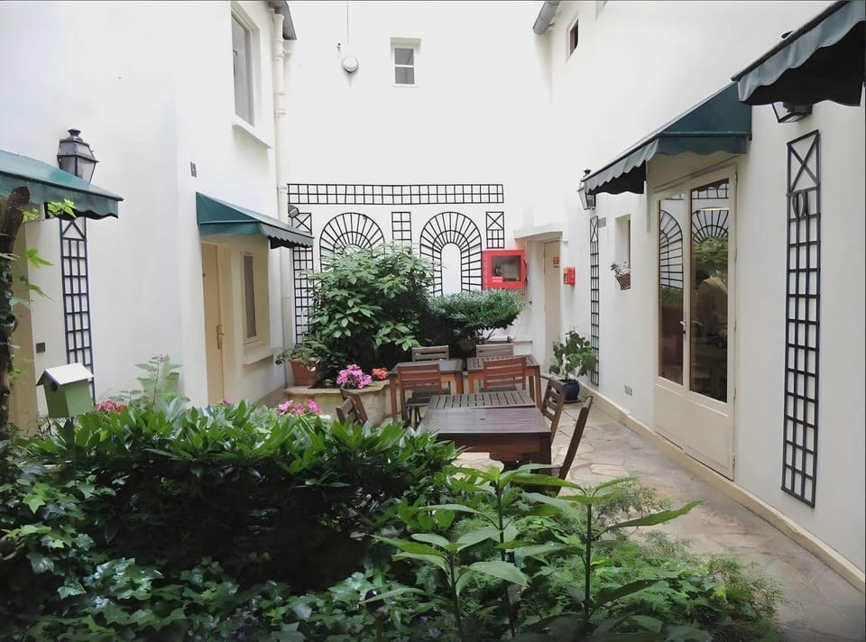 Hotel Marmotel Etoile Hotel in Paris
