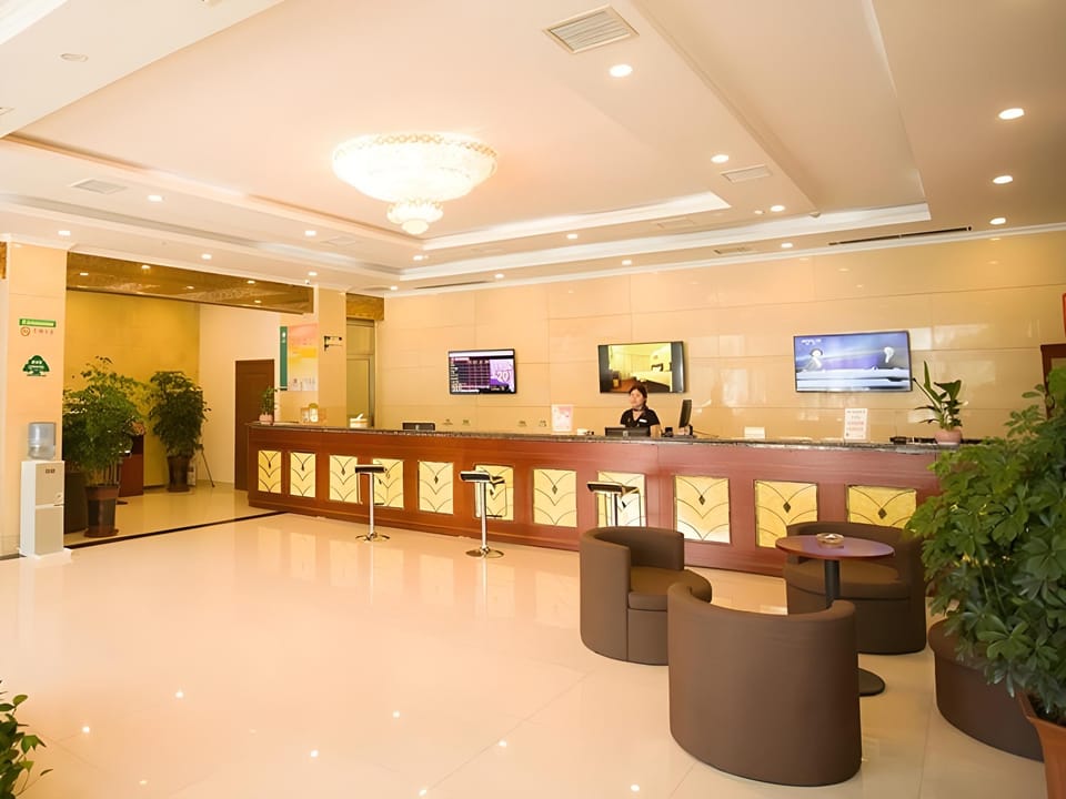Green Tree Inn Zaozhuang Tengzhou Shifu Road Longquan Plaza Hotel in Jiangsu