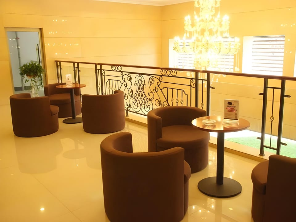 Green Tree Inn Zaozhuang Tengzhou Shifu Road Longquan Plaza Hotel in Jiangsu