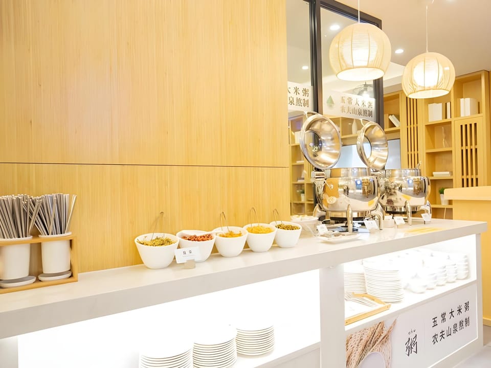 Green Tree Inn Shanghai Songjiang District Songdong Business Hotel Hotel in Shanghai