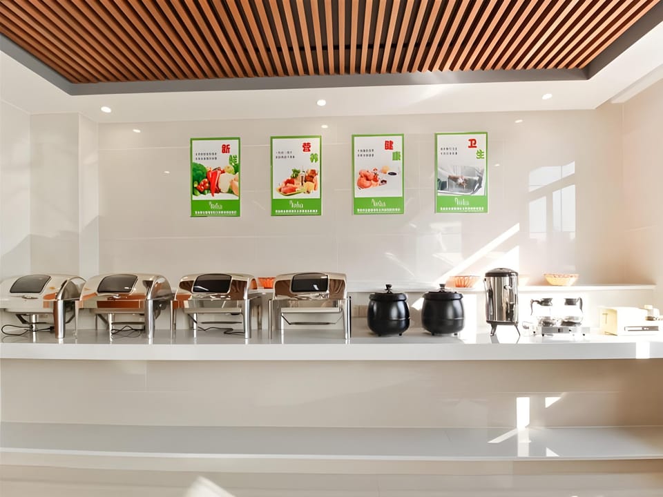 Vatica Hotel Hefei No.10 Middle School Wanggang Road Metro Station Hotel in Jiangsu
