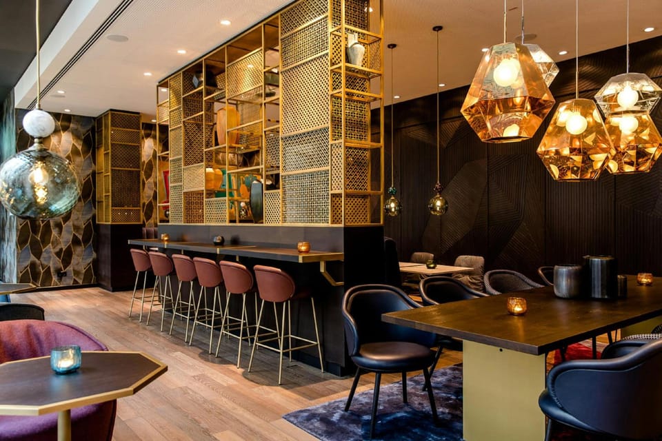 Bar/lounge