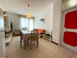 Two-room apartment for 6 people Hotel in Porto Santa Margherita