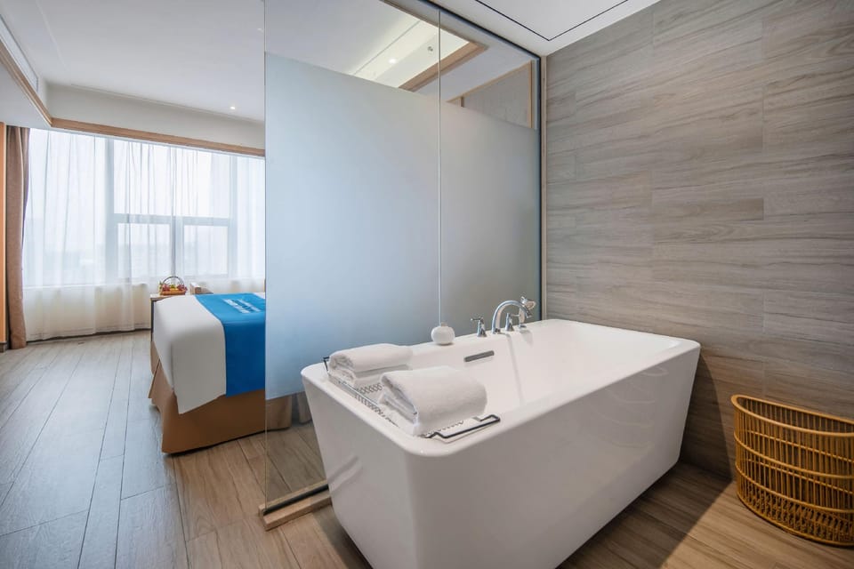 Pulun Hotel (Shaoxing Keqiao Yintai Branch) Hotel in Hangzhou
